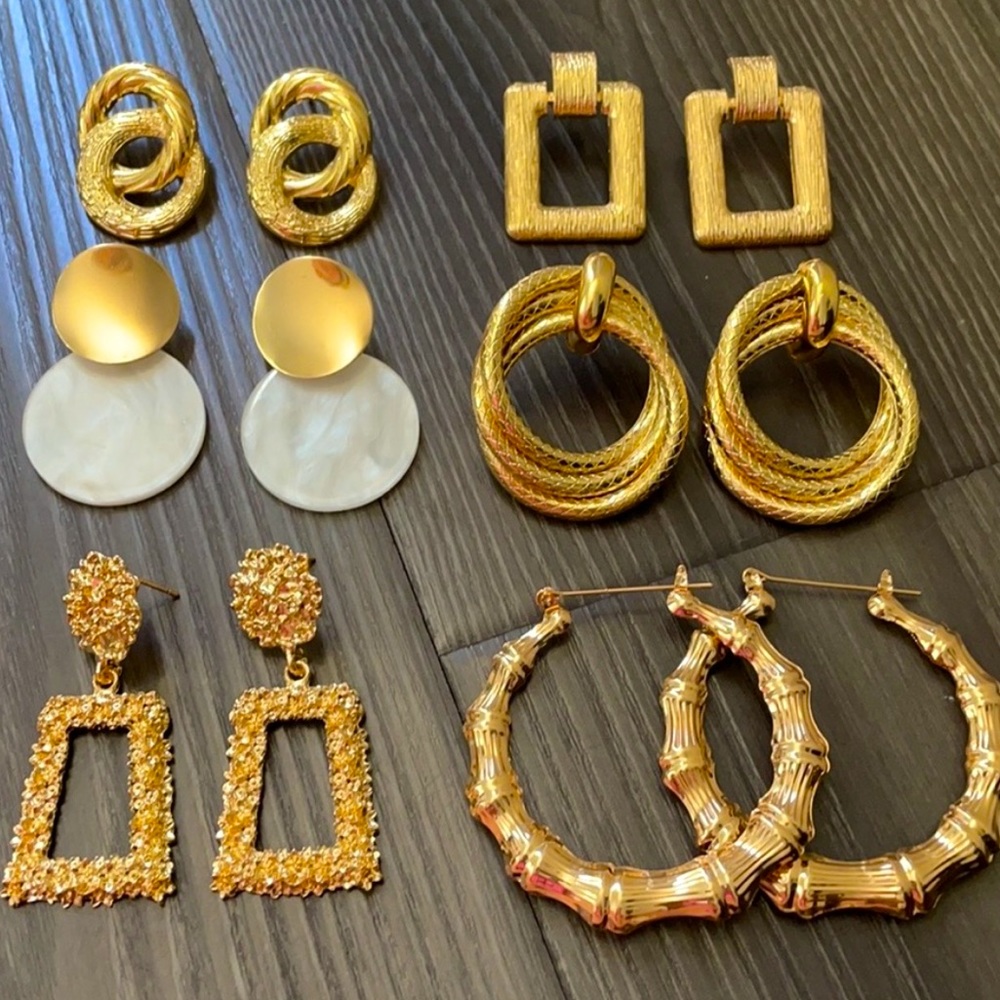 6 pairs of brand new gold earrings